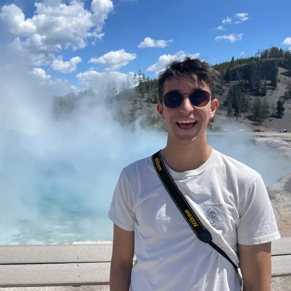 Software developer and web designer bernard kintzing